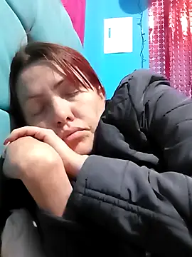 carolinhe26 online show from 04/16/26, 10:45