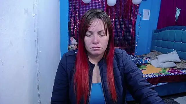 carolinhe26 online show from 04/19/26, 11:53