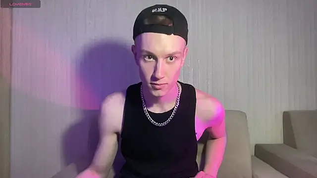 Travis Gracile online show from 04/23/26, 09:19