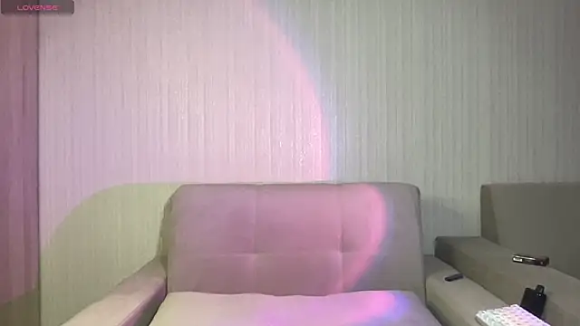 Travis Gracile online show from 04/23/26, 01:13