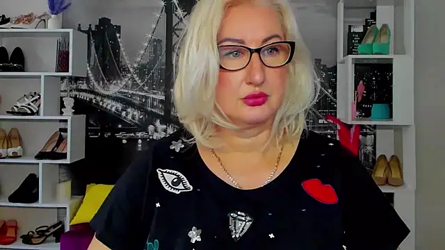 DianaFrances online show from 05/16/26, 10:23