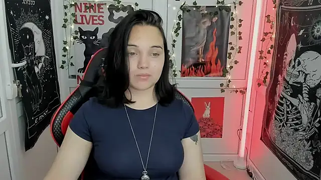 Snapshot of Caroline_cutte chatting on 07/09/26, 06:06 Caroline cutte online show from 07/09/26, 06:06