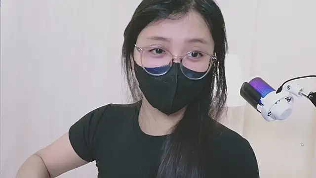 Chan Chann online show from 04/19/26, 02:11