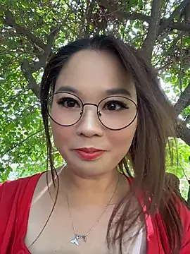 xiaoxiao 02 online show from 04/23/26, 03:08