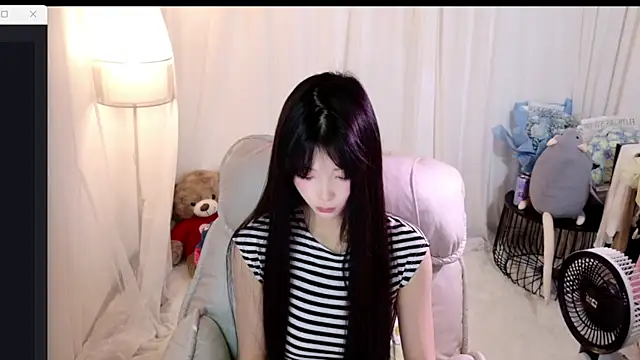 Zoe-001 online show from 04/20/26, 02:09