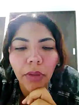 Izel  online show from 06/11/26, 03:15
