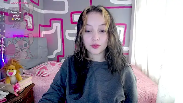 vero doll12 online show from 04/13/26, 01:27