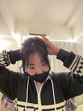 MITUKI0707 online show from 04/24/26, 11:01