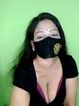 black-woman online show from 04/19/26, 12:37