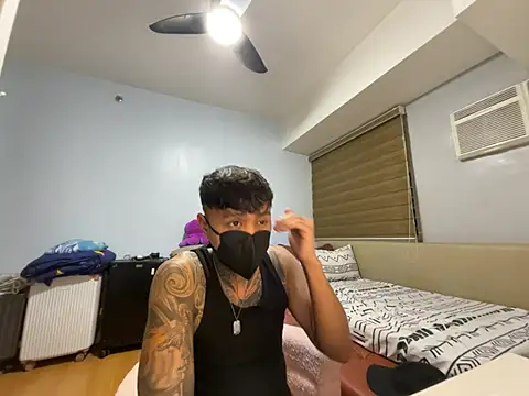 tattoo hottie online show from 04/15/26, 01:40