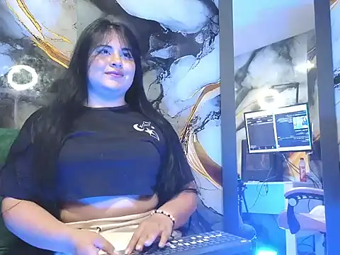  angelcute16 online show from 04/15/26, 11:50