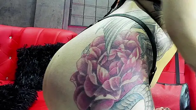 Annye Koch online show from 04/19/26, 06:10