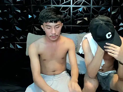 roberthugecock online show from 04/18/26, 09:15