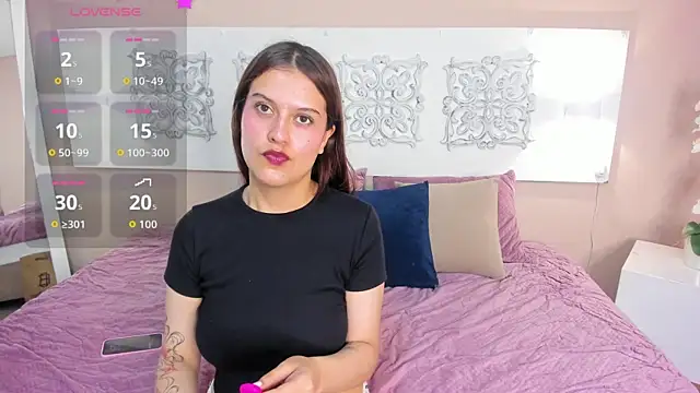 madydoll  online show from 04/22/26, 08:10