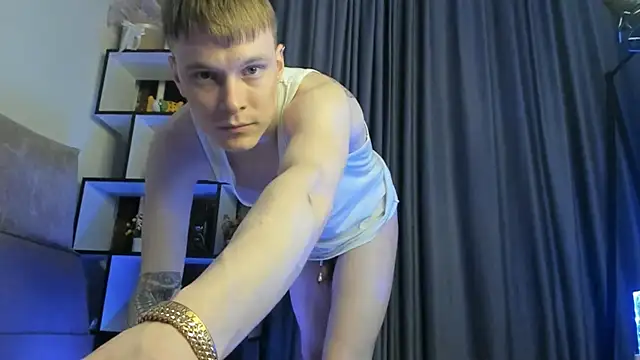 TwinkWhite online show from 04/16/26, 09:39