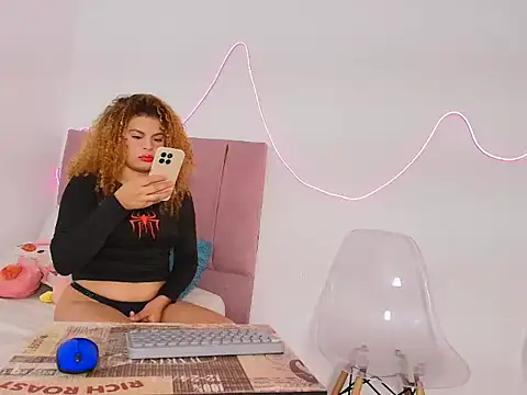 Michellblue online show from 05/07/26, 05:02