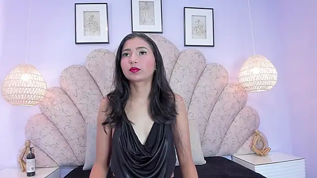 bella-browns online show from 04/21/26, 11:16