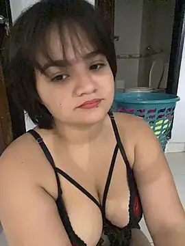 Snapshot of Karina_PrettyHot69 chatting on 06/06/26, 12:05 Karina PrettyHot69 online show from 06/06/26, 12:05
