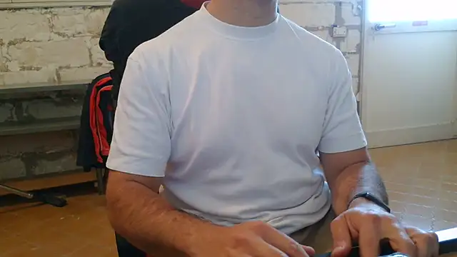 brunosso85ita online show from 04/21/26, 07:25