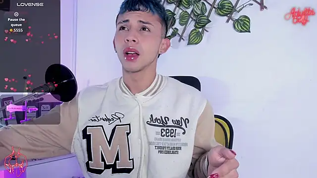 Apolo Prince1 online show from 04/17/26, 03:48