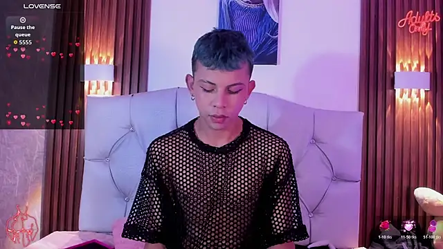 Apolo Prince1 online show from 04/21/26, 08:23