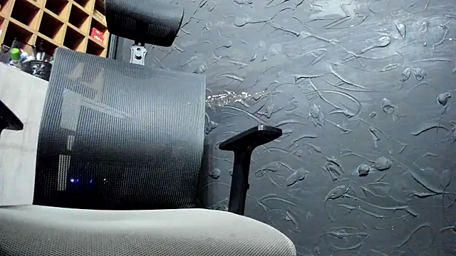 cristianstone2 online show from 04/23/26, 09:28