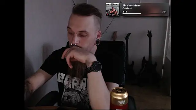 Snapshot of THatRandomMetalHead chatting on 06/17/26, 06:31 THatRandomMetalHead online show from 06/17/26, 06:31