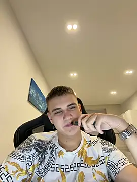 WARDEN w online show from 04/22/26, 09:38