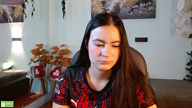 rosaleia  online show from 07/25/26, 04:21