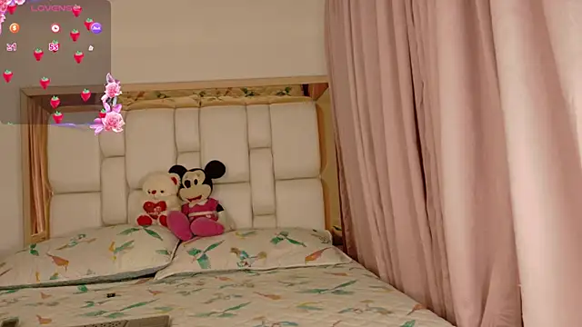 AmbarRossi online show from 04/24/26, 10:28