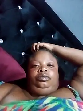 SweetBelly1 online show from 04/17/26, 07:50