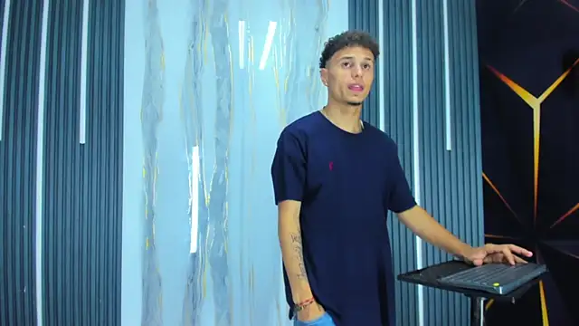 The King Swit online show from 04/22/26, 08:10