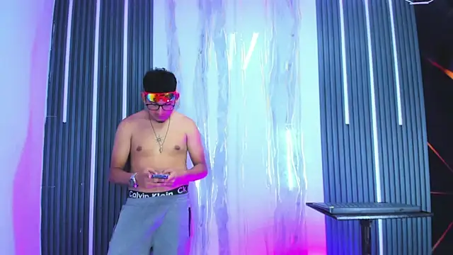 The King Swit online show from 04/23/26, 08:22