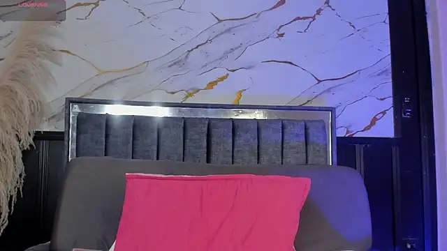 Lady LUCY69 online show from 04/21/26, 12:33