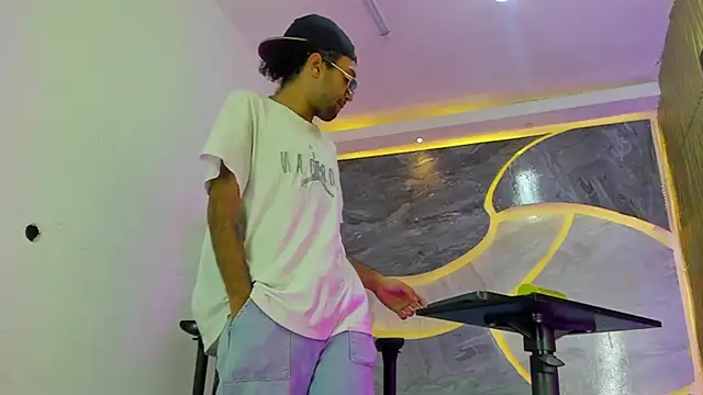 Josh Hot Sex online show from 04/14/26, 11:16