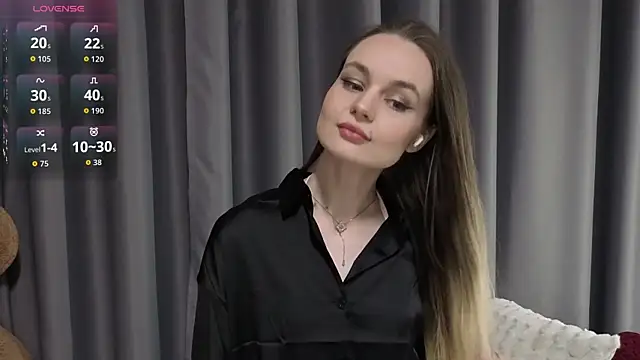 Lovelisse online show from 04/16/26, 10:45