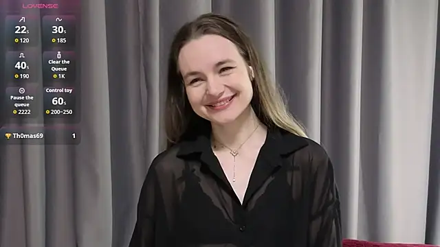 Lovelisse online show from 04/25/26, 08:39