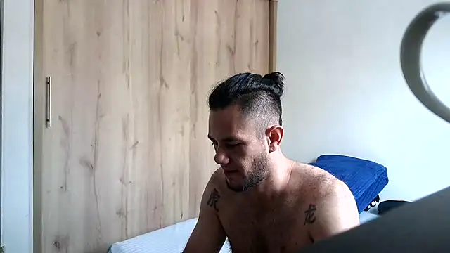 andrew 1520 online show from 03/04/26, 12:44