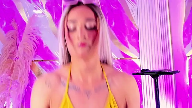 Molly Spears  online show from 04/14/26, 04:24