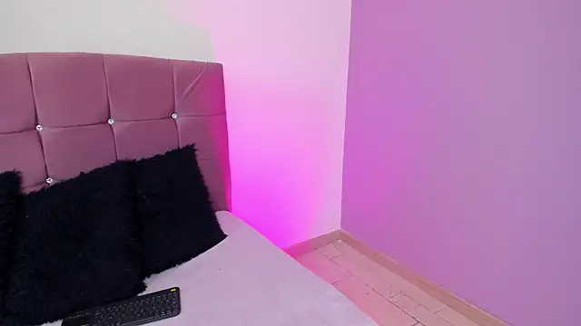 Flor pink online show from 04/24/26, 03:42