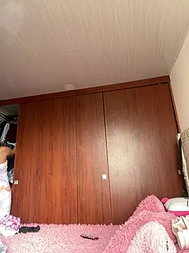 Iam-sophia27 online show from 04/19/26, 08:22