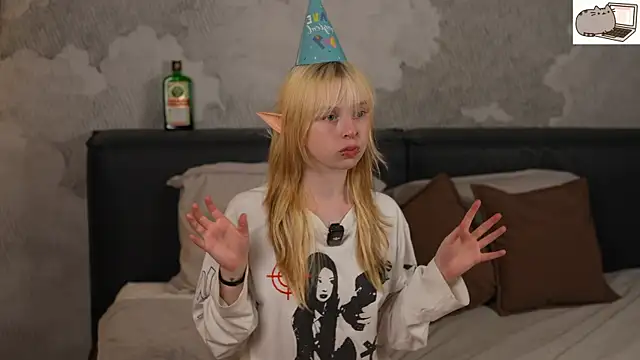 ElvenCat online show from 07/24/26, 08:07