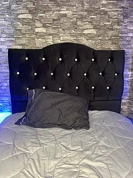 Morena-fire online show from 04/20/26, 07:15