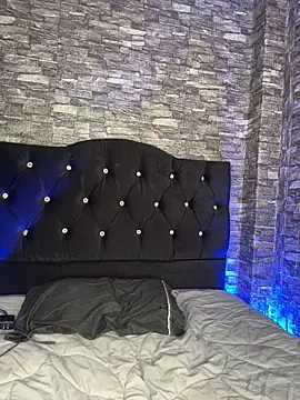 Morena-fire online show from 04/22/26, 07:59