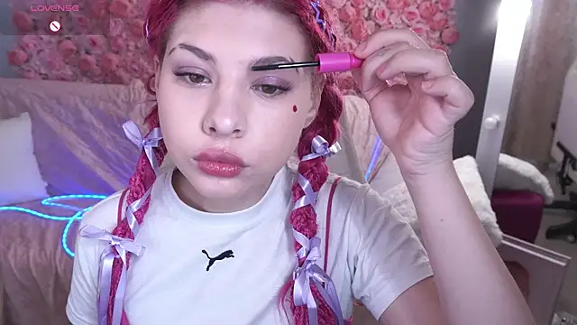 PinkyTrix online show from 04/24/26, 05:54