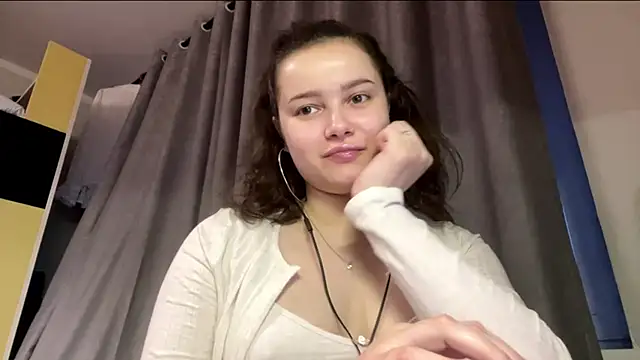 LonnaVandal online show from 04/16/26, 05:47