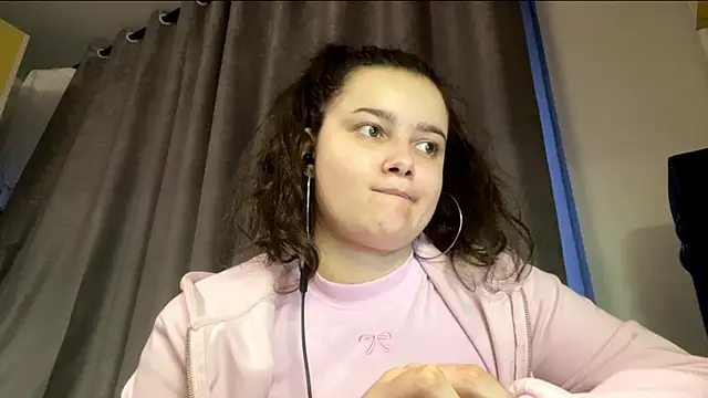 LonnaVandal online show from 04/17/26, 05:49