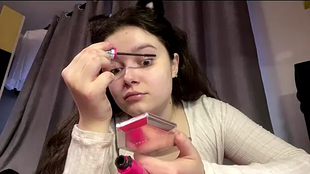 LonnaVandal online show from 04/21/26, 05:50