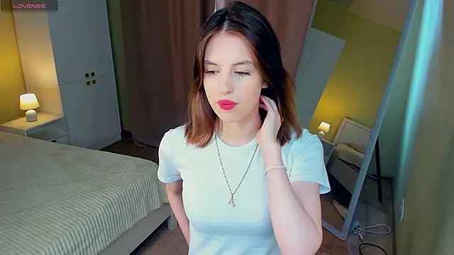 TessSydnor online show from 04/30/26, 05:47