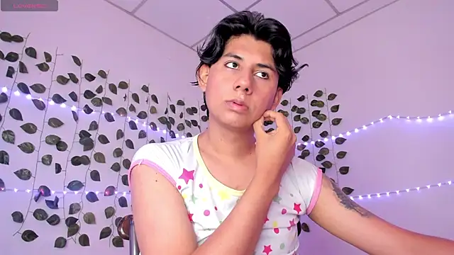 Ericahot3 online show from 04/25/26, 04:15